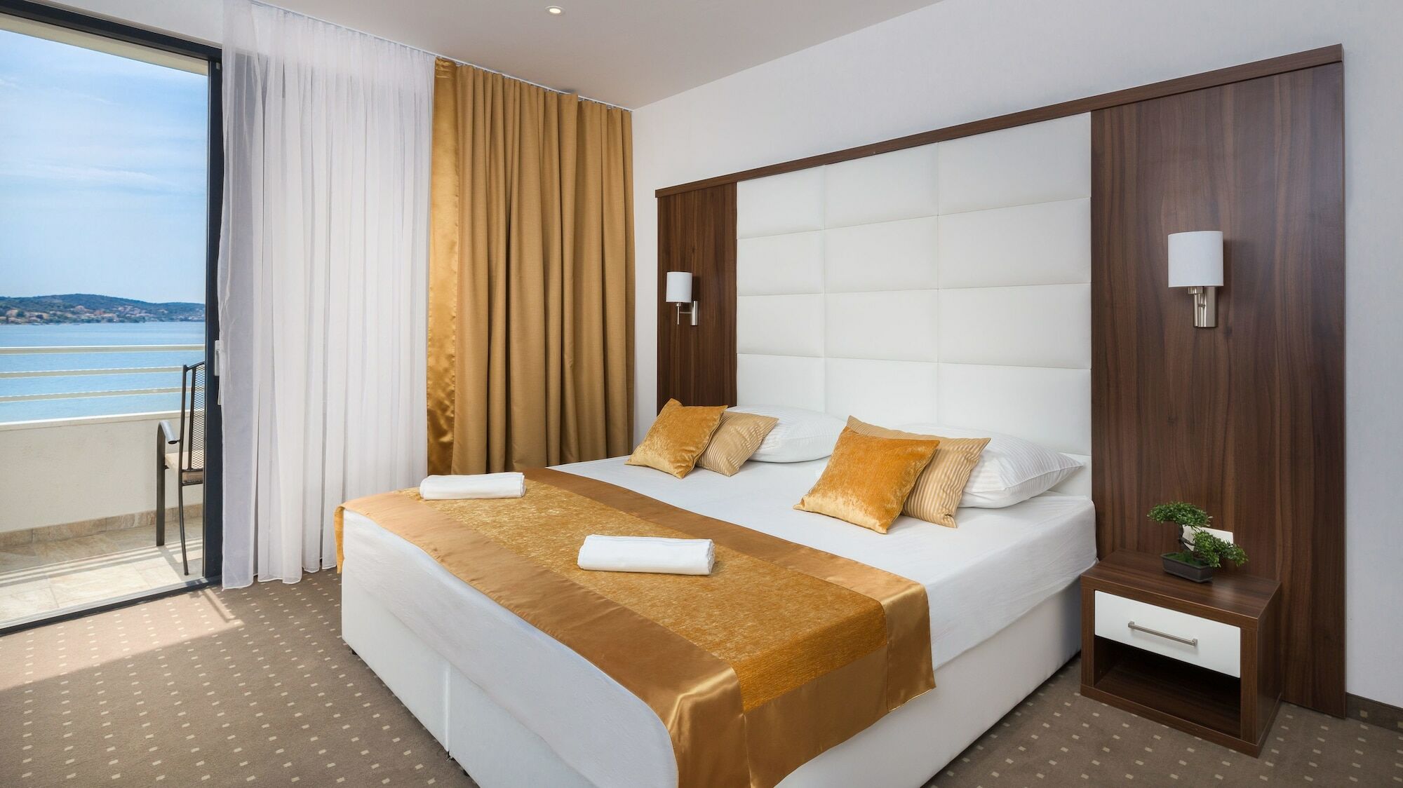 Perla 4* Rogoznica (Sibenik-Knin)